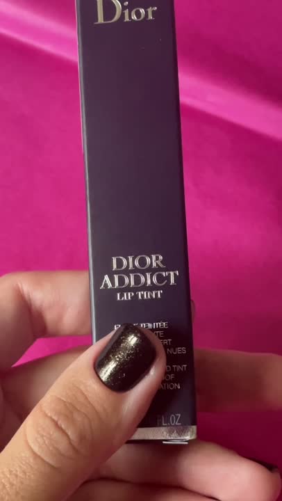 DIOR Тинт для губ Addict Lip Tint купить по низким ценам в ЛЭТУАЛЬ
