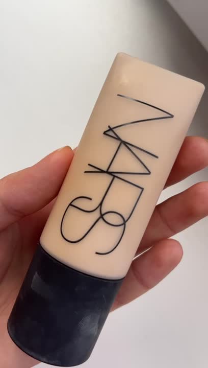 NARS Матовый тональный крем Soft Matte Complete Foundation купить по ...