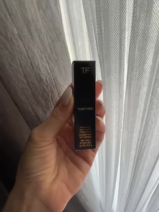 TOM FORD Консилер Traceless купить по цене 5985₽ в ЛЭТУАЛЬ