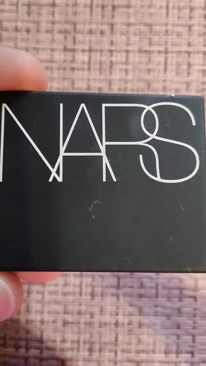 NARS Моно тени для век с глиттером купить по низким ценам в ЛЭТУАЛЬ