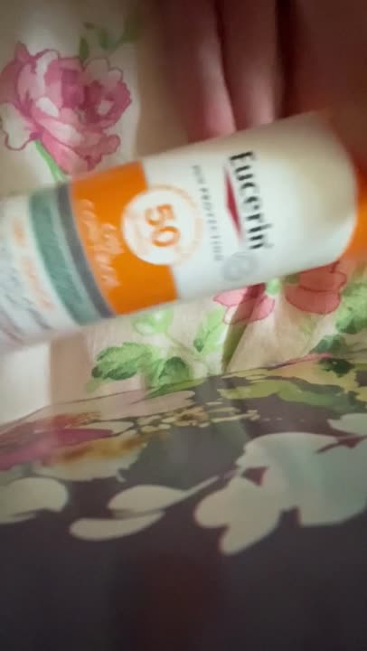 EUCERIN Солнцезащитный гель-крем для проблемной кожи лица Oil Control ...
