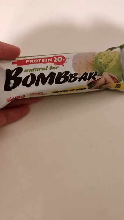 BOMBBAR Батончик Фисташковый пломбир купить по цене 240₽ в ЛЭТУАЛЬ