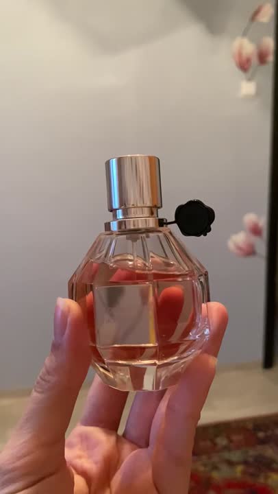 VIKTOR&ROLF Flowerbomb купить по низким ценам в ЛЭТУАЛЬ