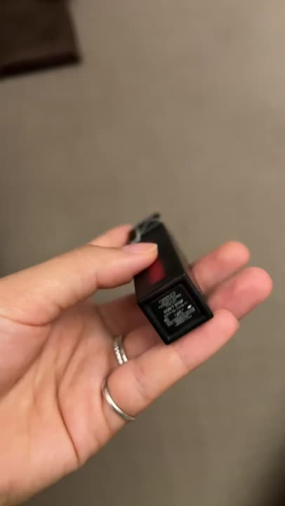 Блески для губ NARS Ультраматовый пигмент для губ Powermatte Lip ...