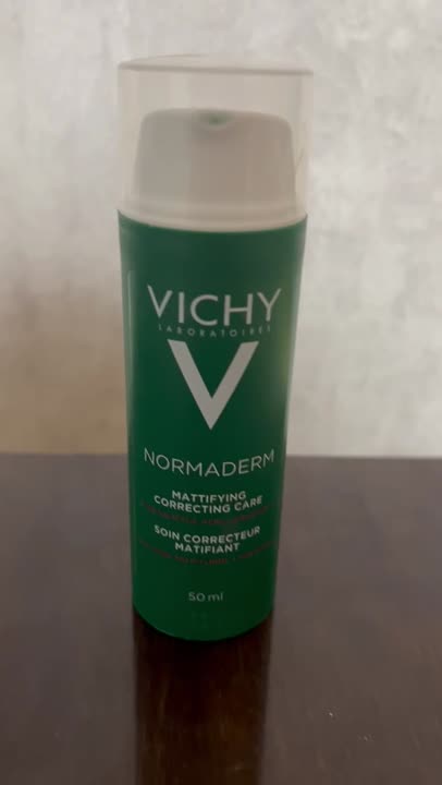 VICHY Корректирующий уход против несовершенств Normaderm Mattifying ...