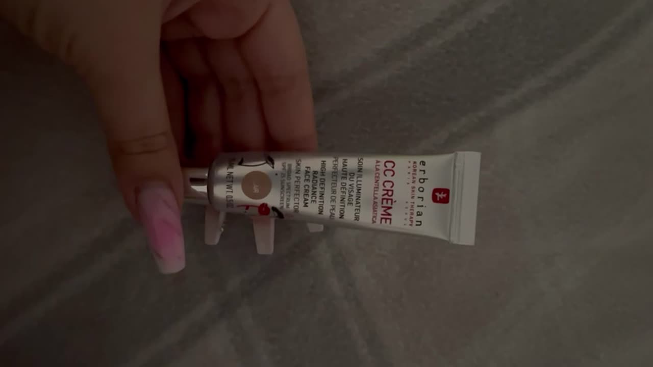 Уход за кожей лица ERBORIAN СС крем "Совершенное сияние" CC Cream ...