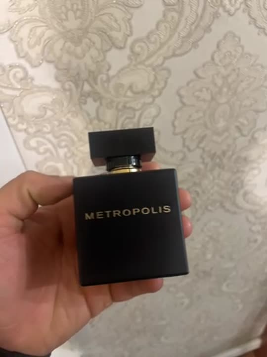 Мужская парфюмерия METROPOLIS Metropolis – купить в интернет-магазине ...