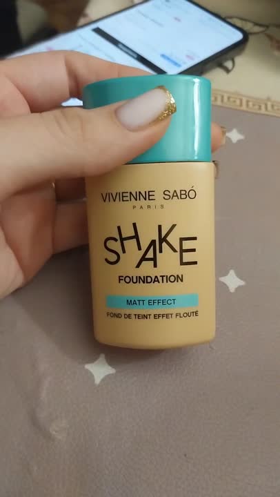 Тональные средства VIVIENNE SABO Матирующий тональный крем ...