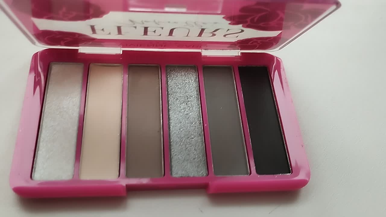 VIVIENNE SABO Палетка теней для век Fleurs naturelles PIVOINE купить по ...