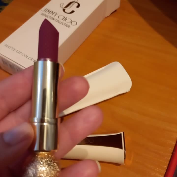 JIMMY CHOO Матовая помада для губ купить по низким ценам в ЛЭТУАЛЬ