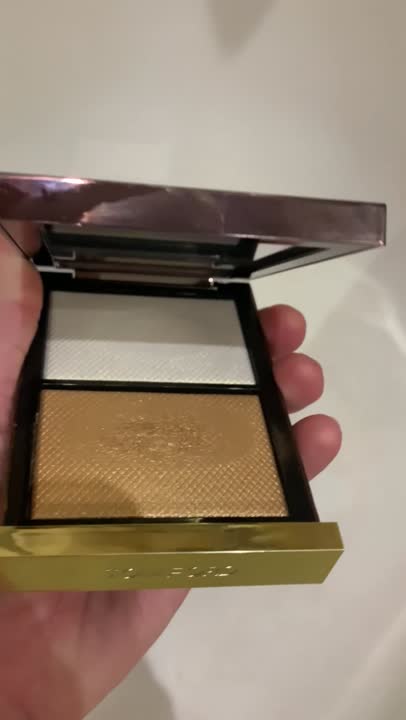 TOM FORD Пудра-хайлайтер Shade And Illuminate Highlighting Duo купить ...