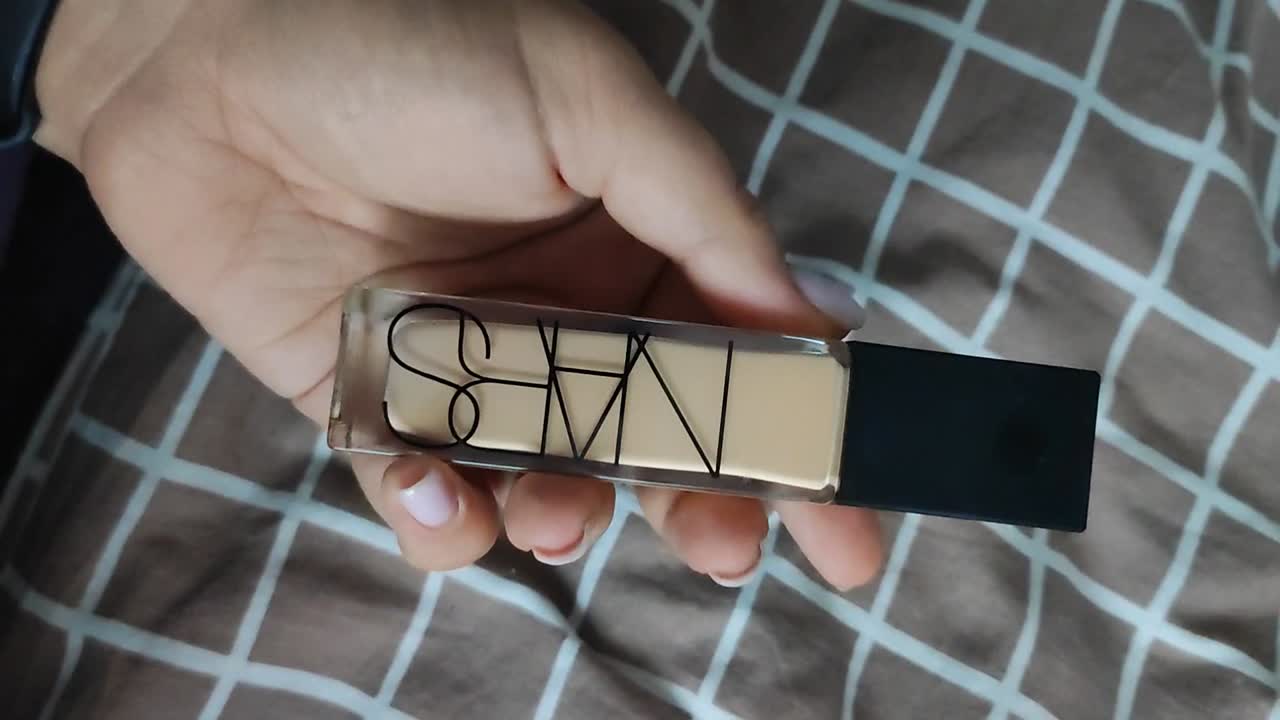 NARS Стойкий тональный крем Natural Radiant Longwear Foundation купить ...