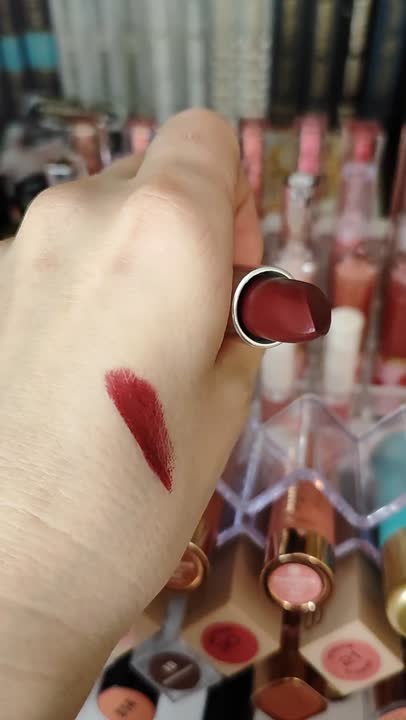 RIMMEL Губная помада Lasting Finish купить по низким ценам в ЛЭТУАЛЬ