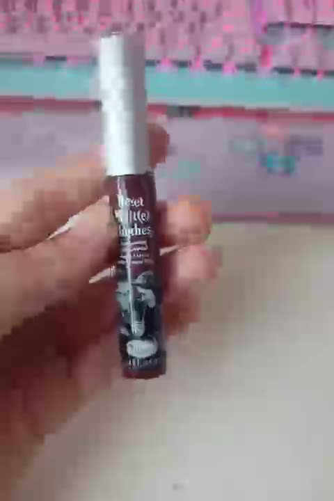 Помады THEBALM Стойкая матовая жидкая помада Meet Matt(e) Hughes ...