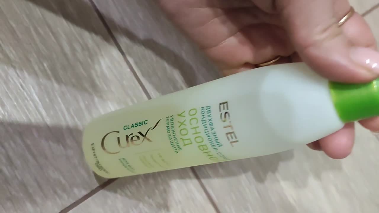 ESTEL PROFESSIONAL Двухфазный кондиционер-спрей Основной уход для всех ...