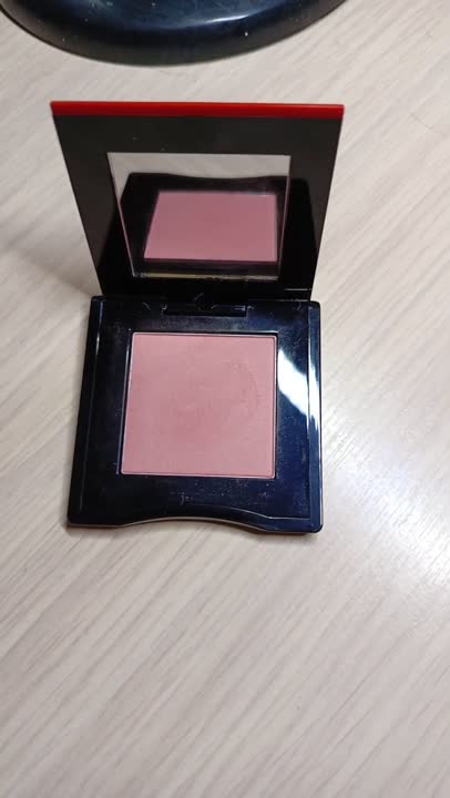 SHISEIDO Румяна для лица с эффектом естественного сияния Innerglow ...