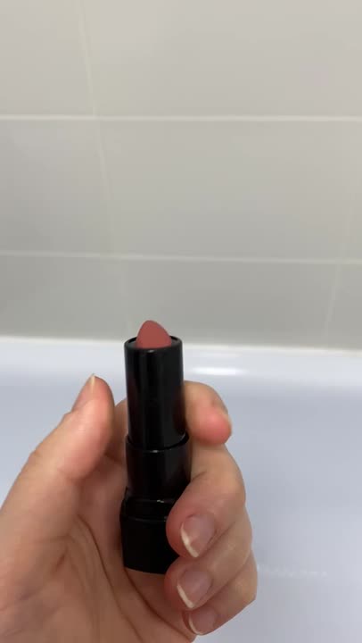 BELOR DESIGN Губная помада Be Color купить по цене 243₽ в ЛЭТУАЛЬ