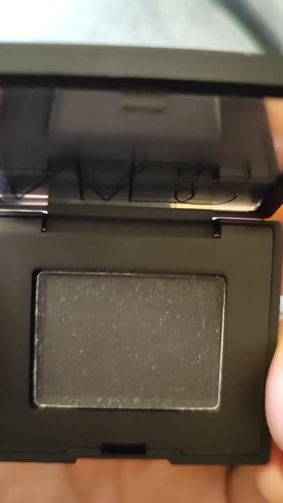 NARS Моно тени для век с глиттером купить по низким ценам в ЛЭТУАЛЬ