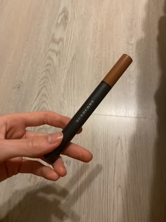 BURBERRY Матовая помада-кушон для губ Lip Velvet Crush купить по низким ...