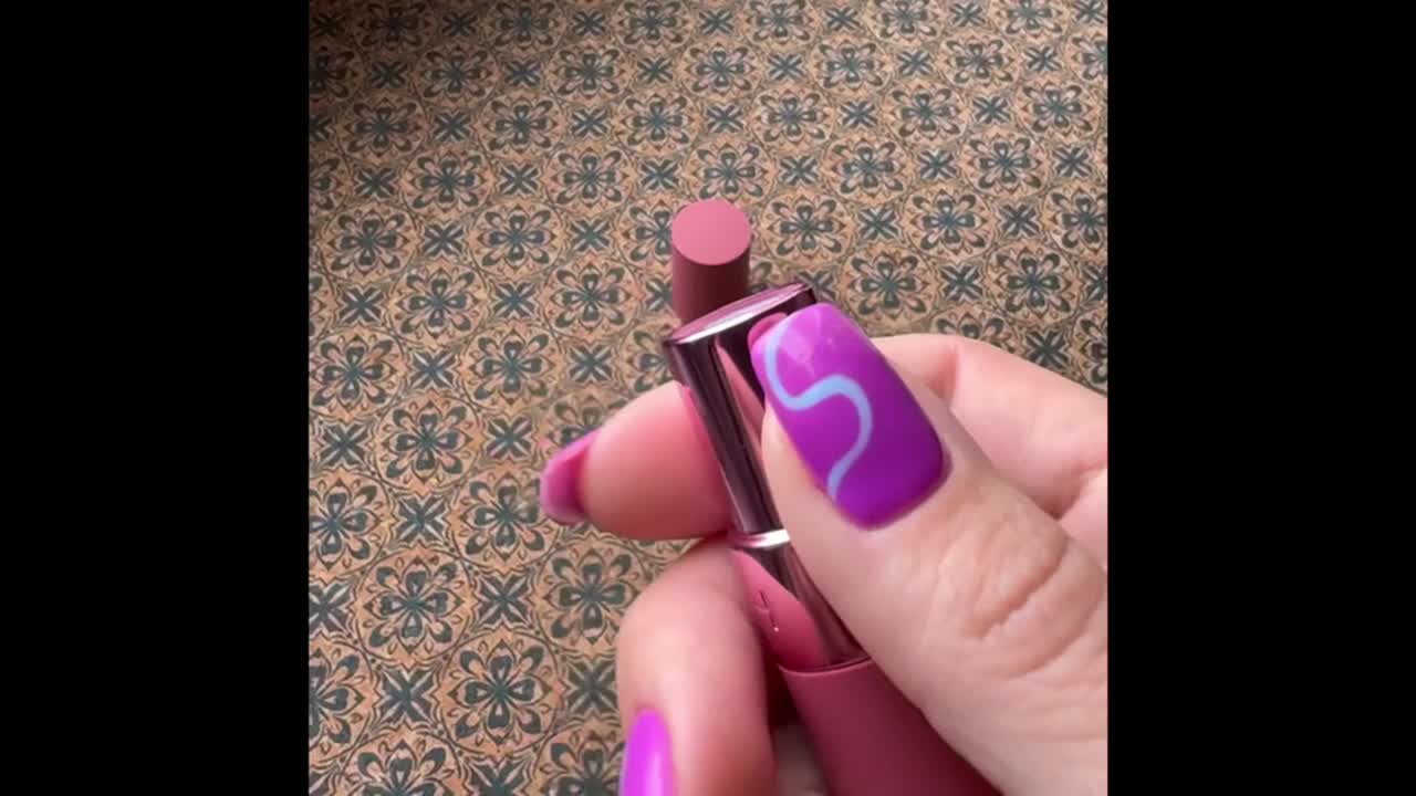 GOSH Губная помада Luxury Rose Lips купить по цене 1699₽ в ЛЭТУАЛЬ