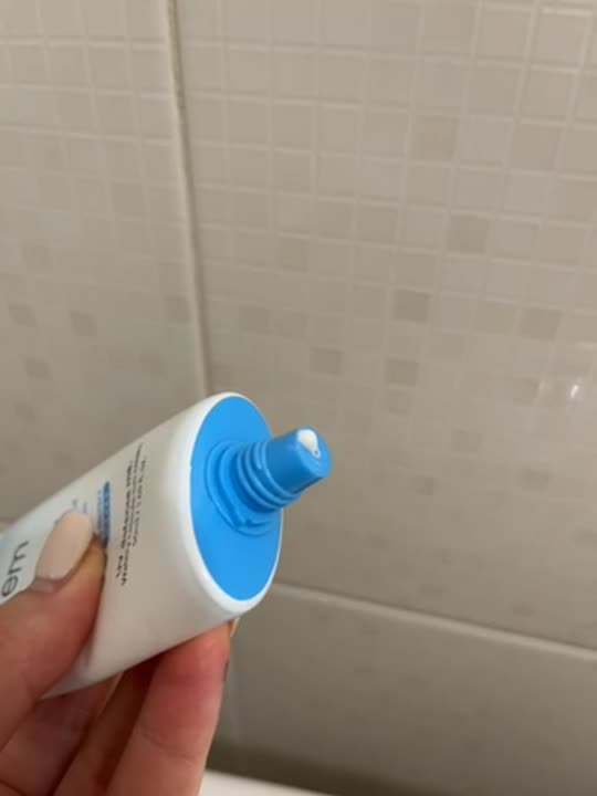 MAKE P:REM Крем для лица солнцезащитный SPF 50+ PA++++ UV Defense Me ...