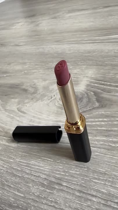 Помады L'ORÉAL PARIS Увлажняющая матовая помада Color Riche – купить в ...