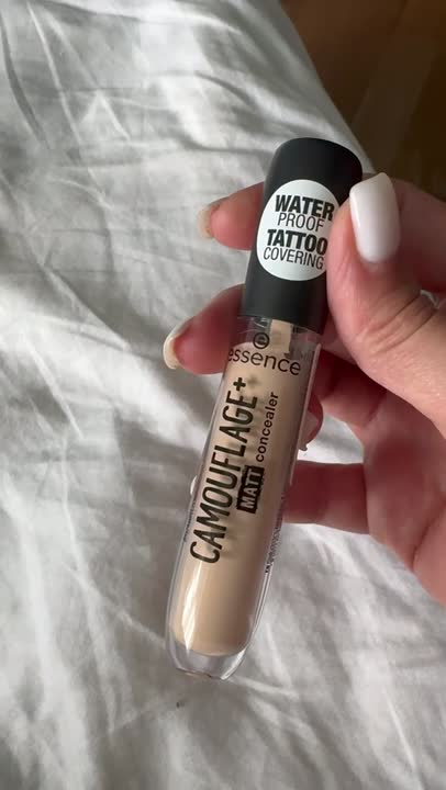 ESSENCE Консилер Camouflage+ Matt купить по цене 284₽ в ЛЭТУАЛЬ