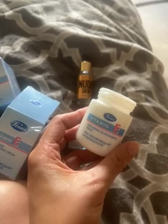 Антивозрастной уход за кожей VENUS Крем увлажняющий антивозрастной с ...