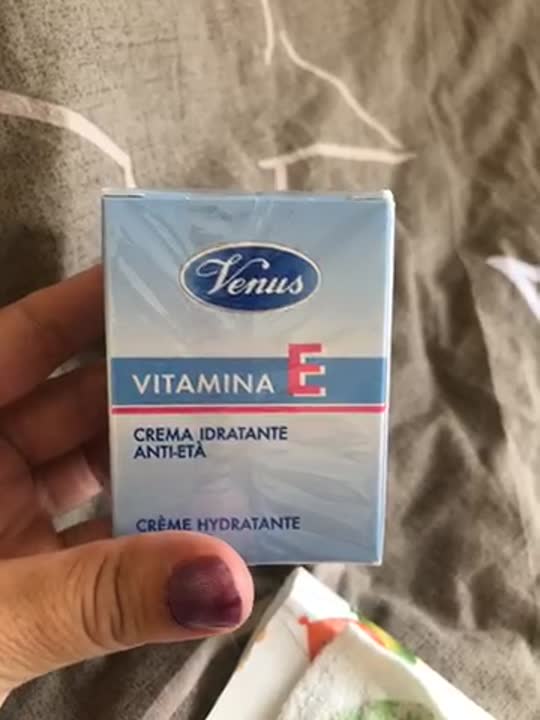 Крем увлажняющий антивозрастной с витамином Е VENUS Антивозрастной уход ...
