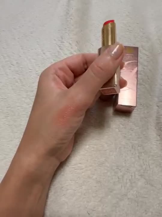 ESTEE LAUDER Ухаживающий оттеночный бальзам для губ Pure Color купить ...