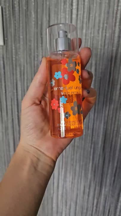 UNGARO Парфюмированный спрей для тела женский Wild Petals Fragrance ...