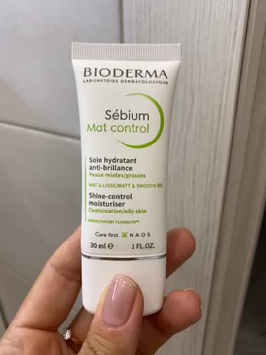 BIODERMA Крем матирующий, увлажняющий для жирной и комбинированной кожи ...
