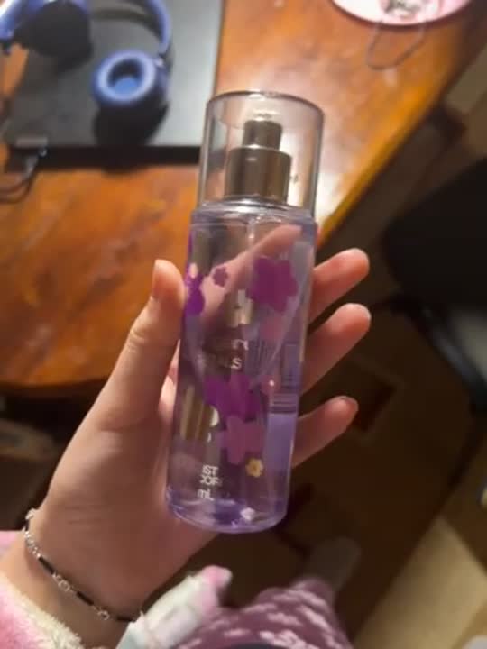 UNGARO Парфюмированный спрей для тела женский Heavenly Petals Fragrance ...