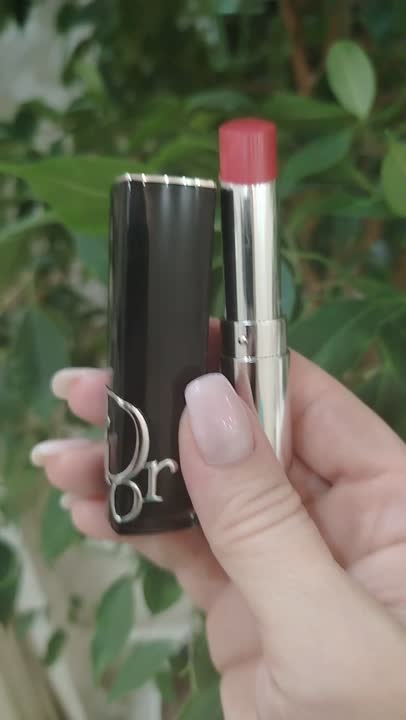 DIOR Помада для губ Addict купить по цене 5300₽ в ЛЭТУАЛЬ
