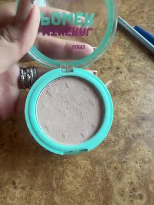 BEAUTY BOMB Минеральная пудра Mineral powder купить по цене 459₽ в ЛЭТУАЛЬ
