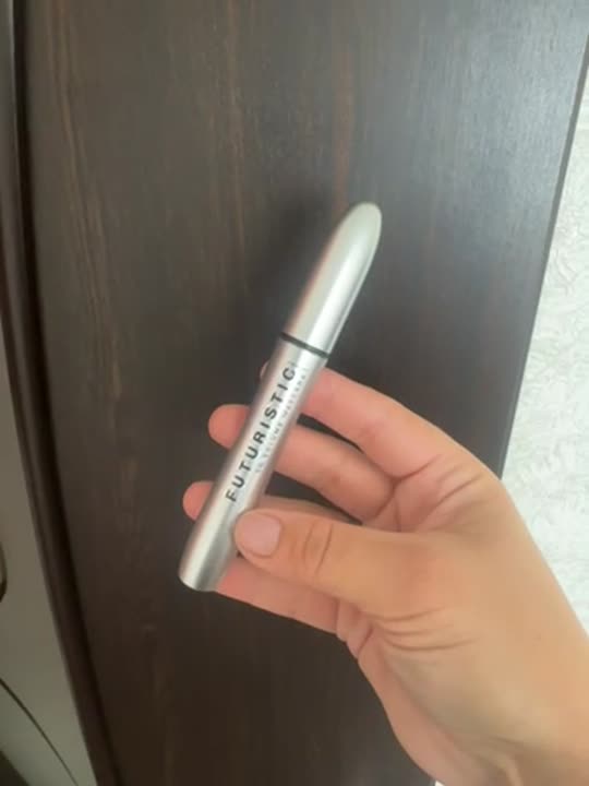 INFLUENCE BEAUTY Тушь для ресниц для максимального объема Futuristic ...