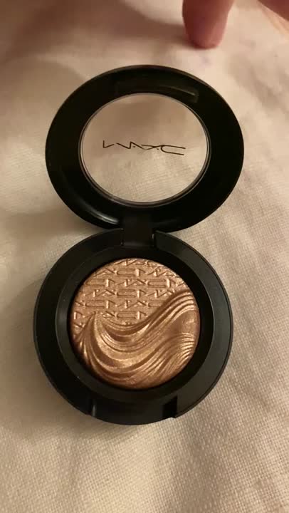 MAC Кремовые тени Extra Dimension Eye Shadow купить по низким ценам в ...