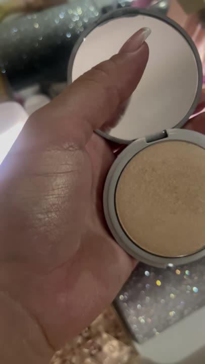 THEBALM Хайлайтер Mary Lou Manizer купить по цене 2834₽ в ЛЭТУАЛЬ