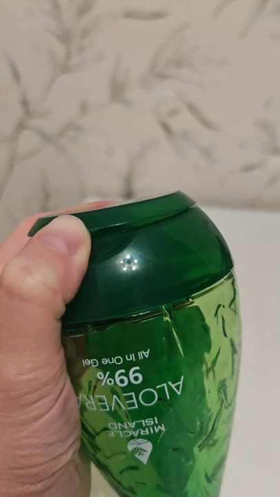MIRACLE ISLAND   ,    95% ALOEVERA     1249