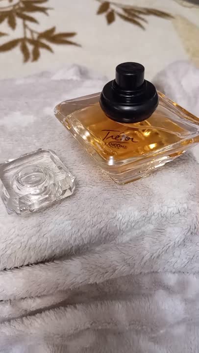 LANCOME Парфюмерная вода Tresor купить по цене 11533₽ в ЛЭТУАЛЬ