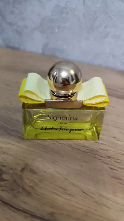 SALVATORE FERRAGAMO Signorina Libera купить по цене 8999₽ в ЛЭТУАЛЬ