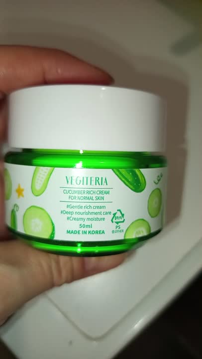 Жөргектегі секс қыз