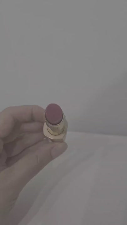 ESTEE LAUDER Ухаживающий оттеночный бальзам для губ Pure Color купить ...
