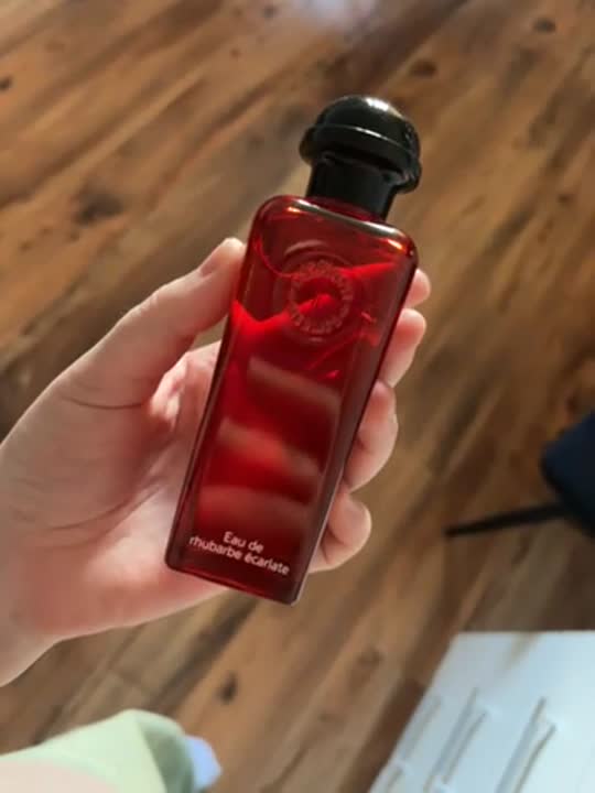 HERMES Одеколон Eau de Rhubarbe Ecarlate купить по низким ценам в