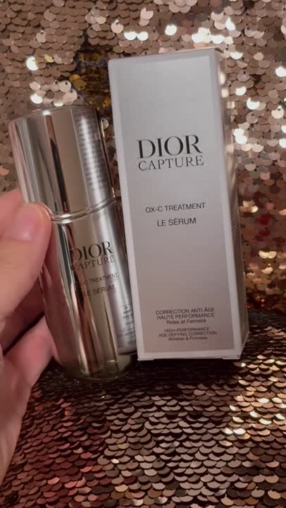 DIOR Омолаживающая сыворотка для лица и шеи Dior Capture Le Sérum